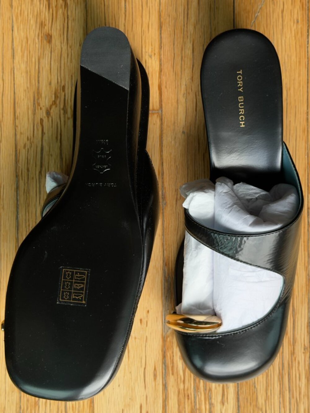 Tory Burch Pierced Mule Wedge 9.5 in Black (unused w original box and dust bag) - Picture 4 of 8